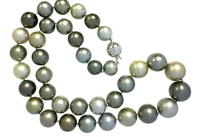 Mixed Gray Pearl Necklace